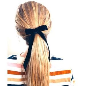 Madewell black velvet hair tie bow